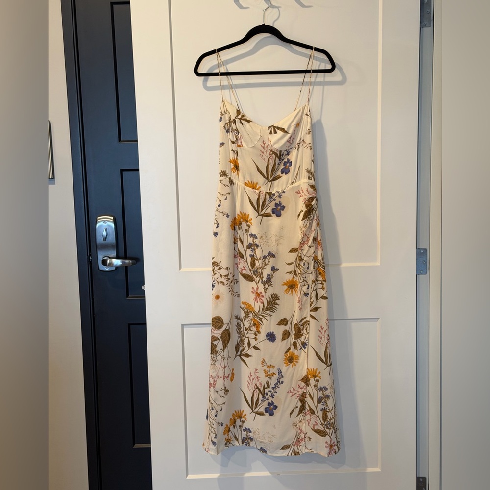 Reformation Cream Floral Dress | size 6 - Picture 5 of 7